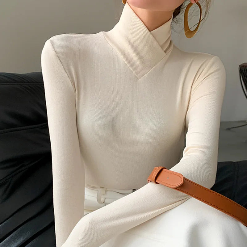 KLARA™ CROSSOVER TOP