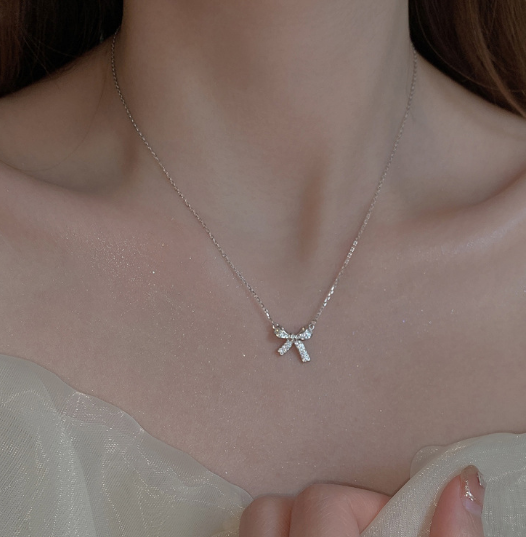 PENDENTIF "FLIEGE"