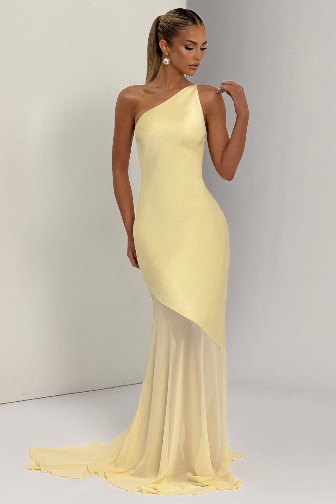 Alicia - Fable Gown